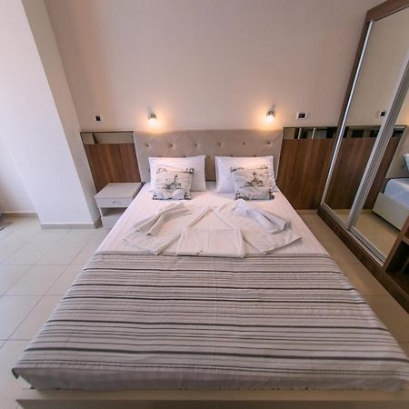 Jijo'S Hotel 마마이아 외부 사진