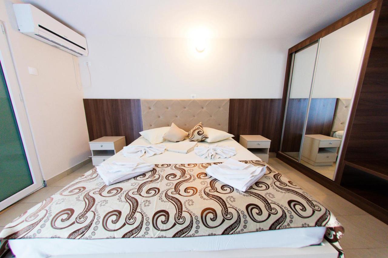 Jijo'S Hotel 마마이아 외부 사진