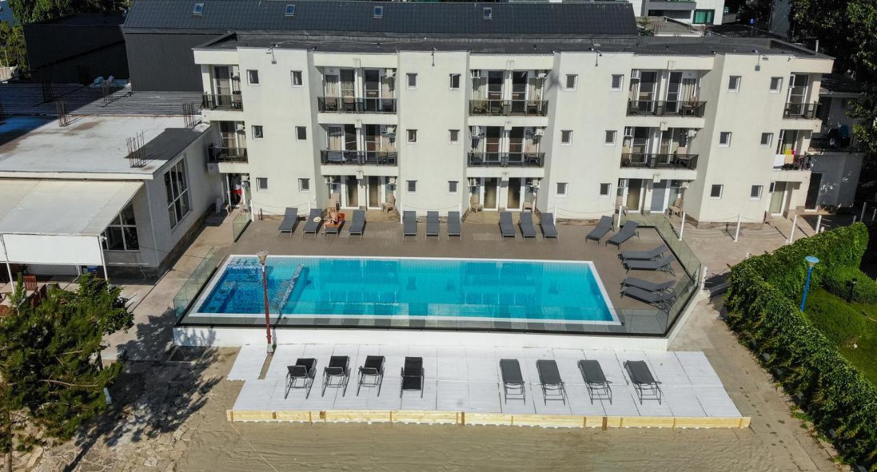 Jijo'S Hotel 마마이아 외부 사진