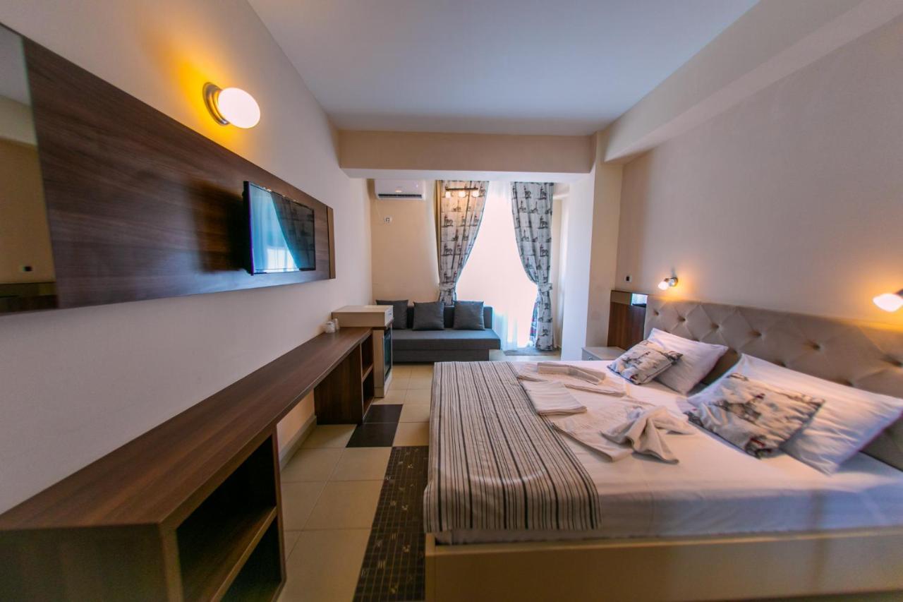 Jijo'S Hotel 마마이아 외부 사진